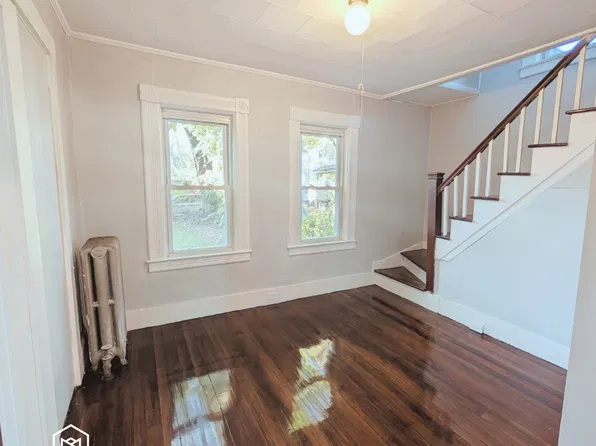 56 Andrew St, Springfield, MA 01109