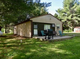 910 Vines Rd, Cobden, IL 62920