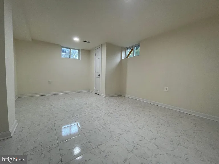 626 S Garfield St — Photo 18