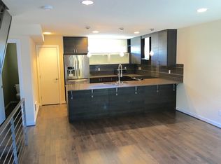 623 N 48th St, Seattle, WA 98103