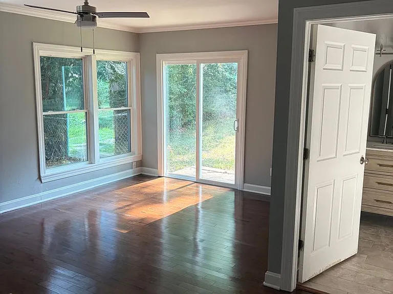 1300 N Waldron Rd — Photo 24