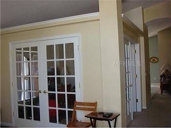 4th image of 573 Darkwood Ave