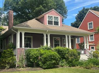 25 Bradford Rd, Newton, MA 02461