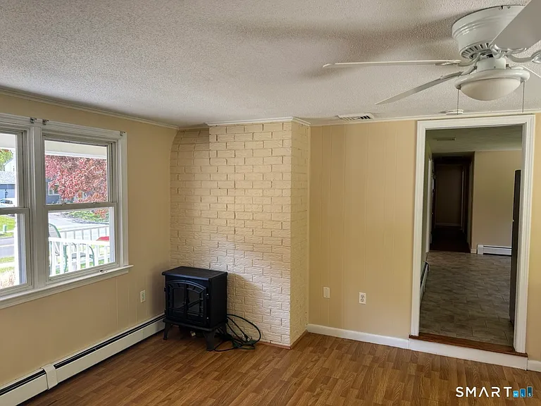 44 Saint James Ave — Photo 5