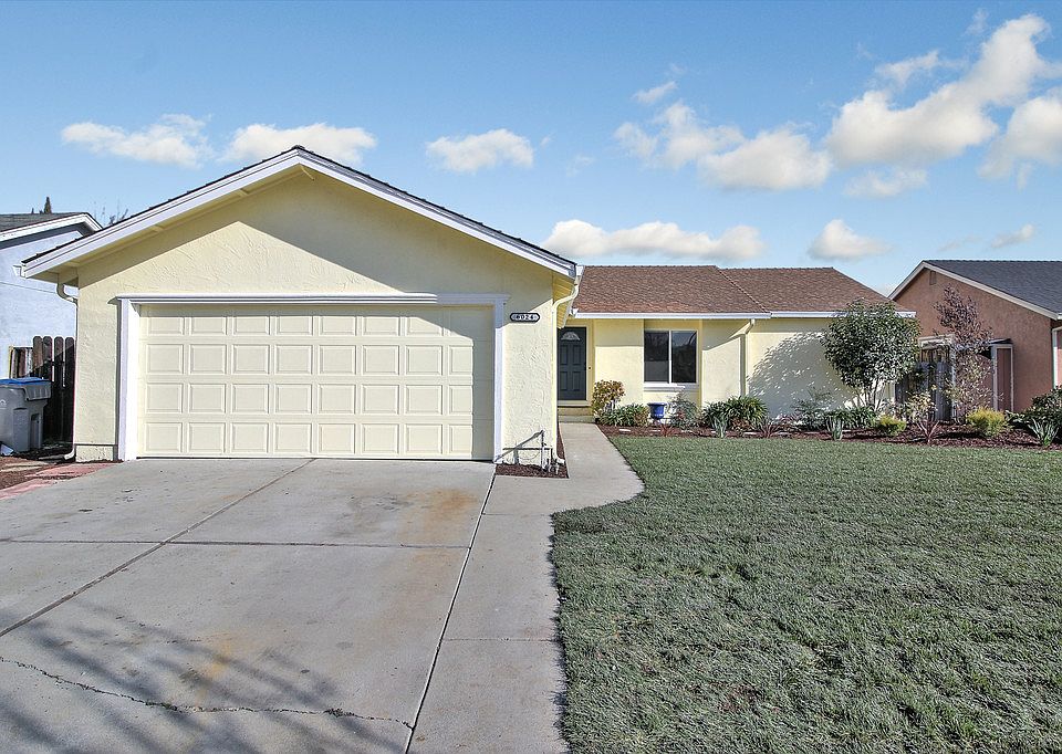 1st image of 6024 Palm Springs Cir