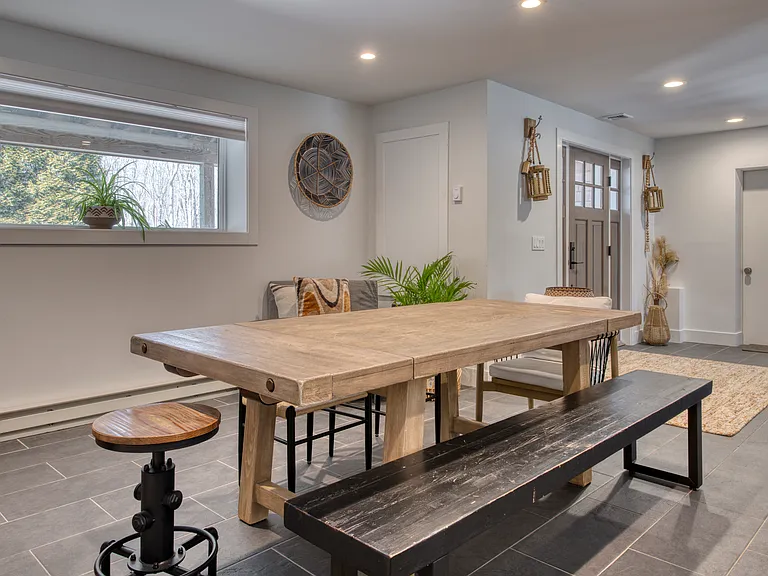 Laurel Dr — Photo 5