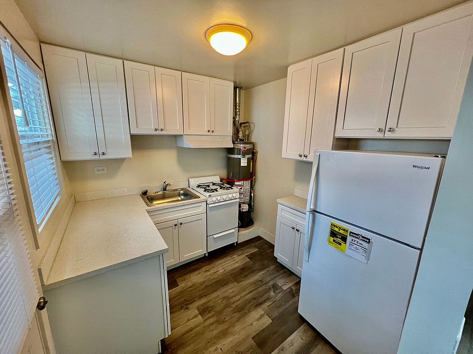 2nd image of 755 Fargo Ave #767