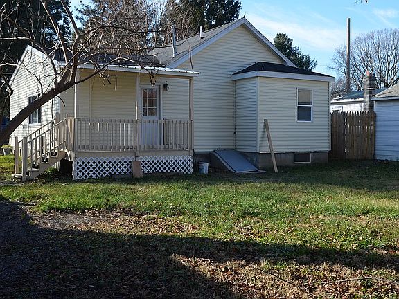 4th image of 327 Richfield St