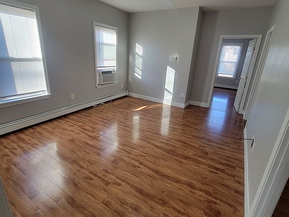4th image of 126 Lynnfield St Unit 3