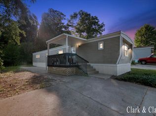 1873 Veronica St SE, Lowell, MI 49331