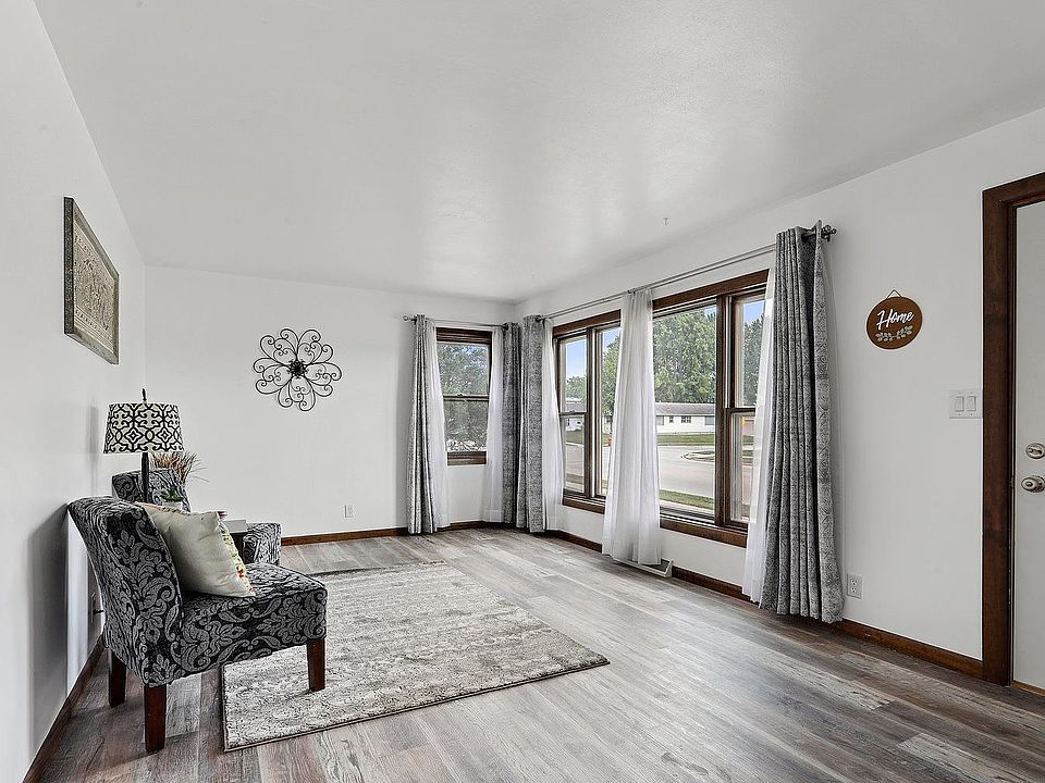 410 W Ryan St, Brillion, WI 54110 MLS 50280280 Zillow