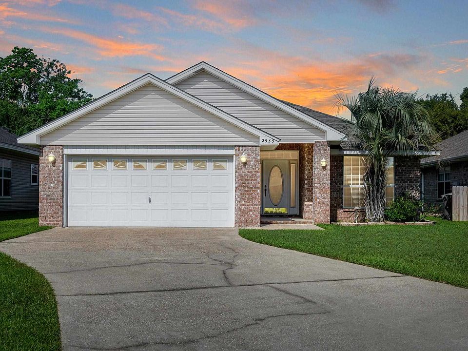 1st image of 2539 Portobella Pl