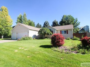 2903 Bluebird Ln, Idaho Falls, ID 83402