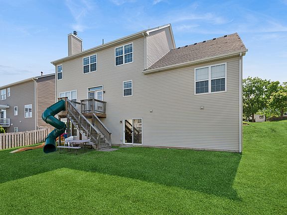 3rd image of 2371 Bluewater Dr