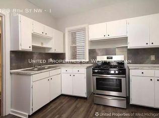 419 8th St NW, Grand Rapids, MI 49504