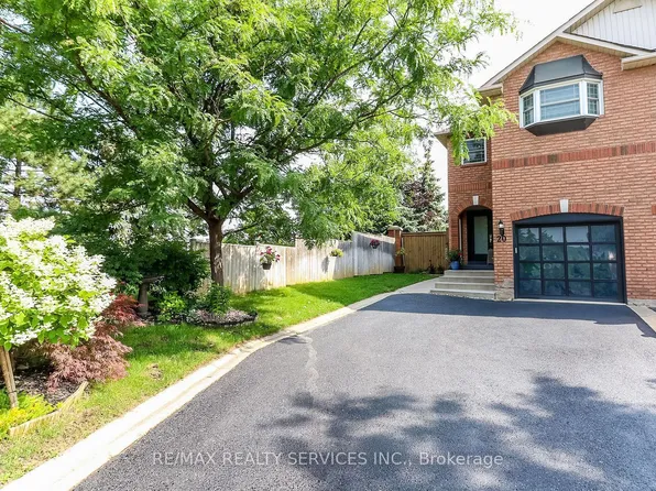 20 Manett Cres, Brampton, ON L6X 4X4