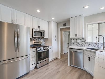 2724 E Jackson Ave, Anaheim, CA, 92806
