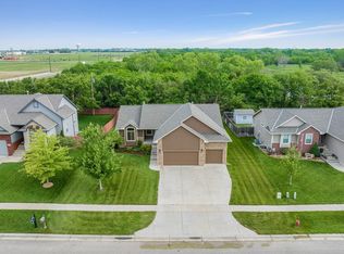 2112 E Tall Tree Rd, Derby, KS 67037