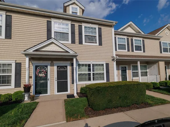 1129 Willow Lane #1129, Valley Stream, NY 11580