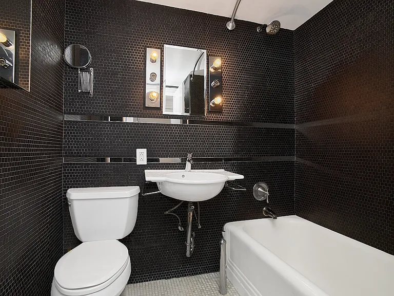 312 Bleecker St #3 — Photo 13