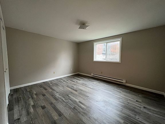 2nd image of 301 Kiwanis Park Ln #21
