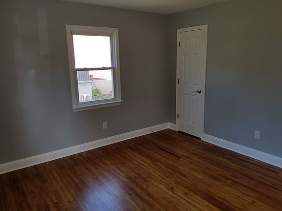 Downstairs Bedroom 1