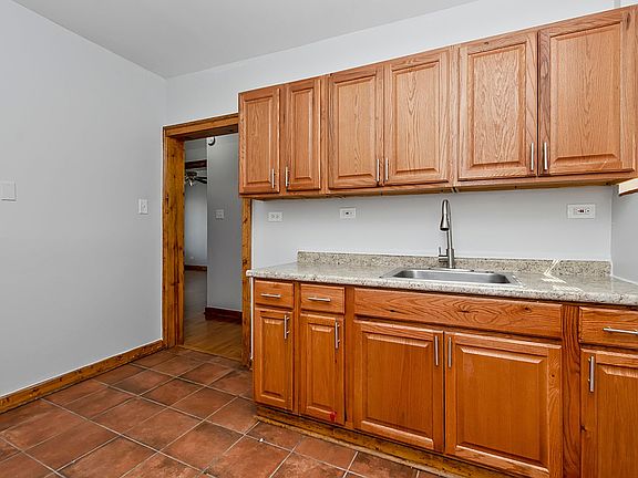 5th image of 6501-03 S California Ave #2749-1