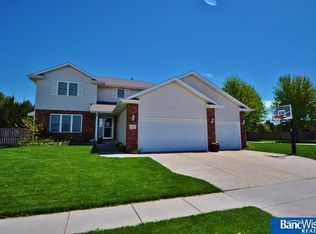 8120 S 20th St, Lincoln, NE 68512