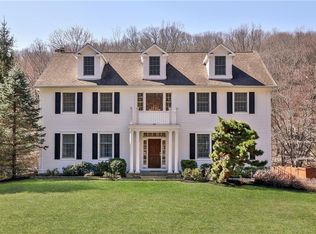 83 High St, Armonk, NY 10504
