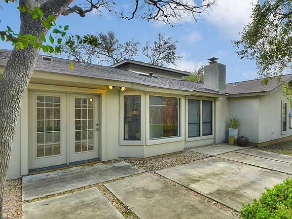 4th image of 8502 Tallwood Dr