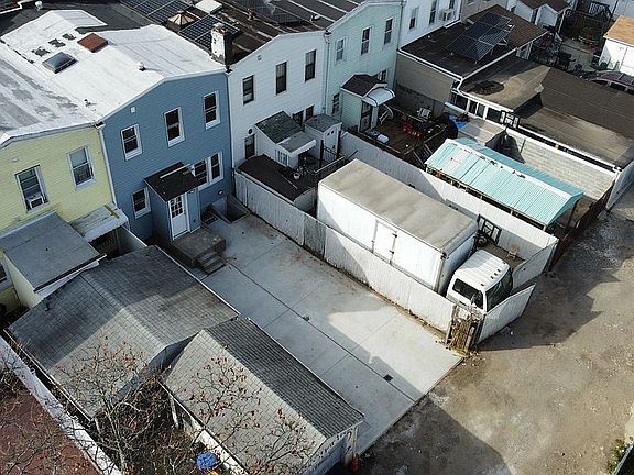 2nd image of 107-31 121st St