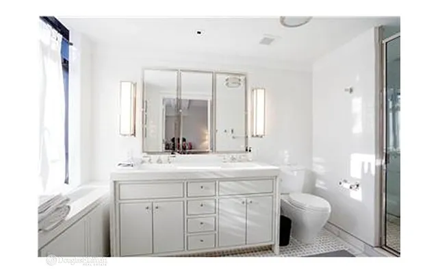 Rented by Douglas Elliman | media 15