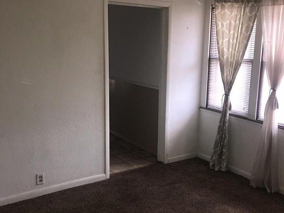4th image of 714 S Laurel Ave #B