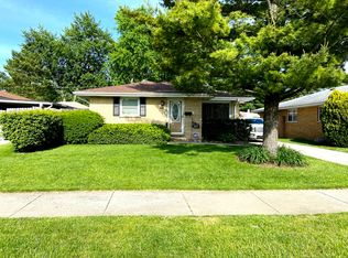 2427 N Jackson St, Waukegan, IL 60087