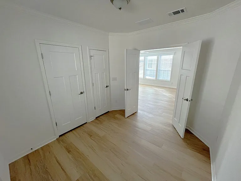 1021 Vervain Dr #1021E — Photo 11