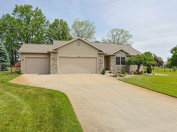 3rd image of 70895 Kristy Ln