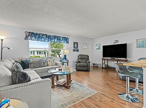 3rd image of 2387 SW 13th Terrace