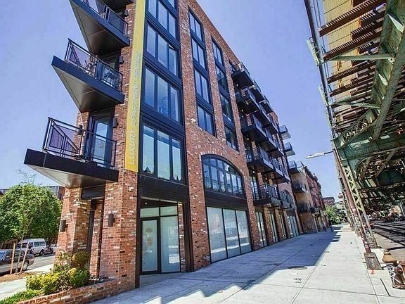 2nd image of 865 Willoughby Ave #4H