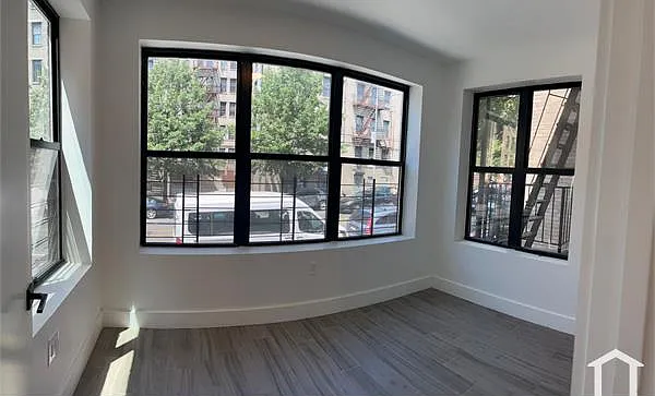 1666 Grand Ave #2D — Photo 5