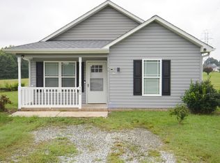 560 Baldwin Rd, Burlington, NC 27217