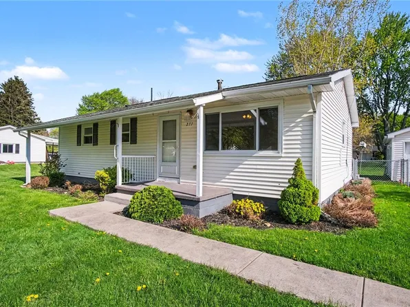 277 Lycoming Rd, Rochester, NY 14623