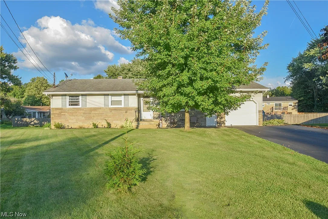 3681 Brookview Ct photo 1