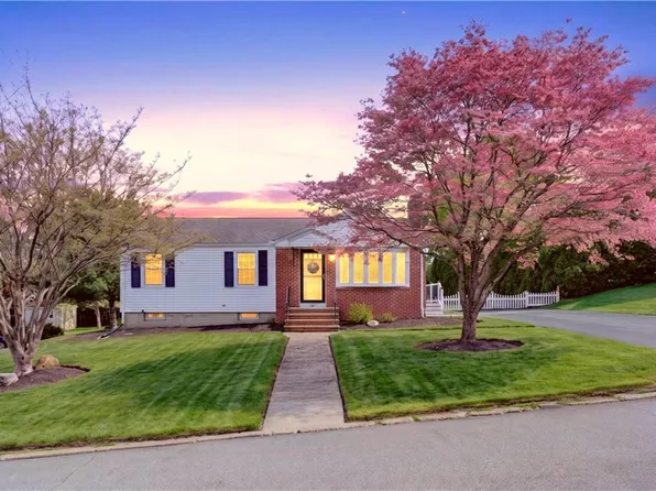 64 Westfield Dr, Cranston, RI 02920