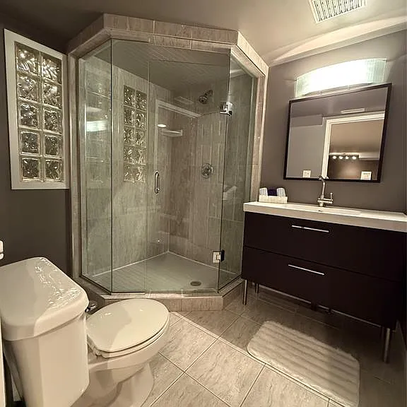 647 Irvine Ave #301 — Photo 26