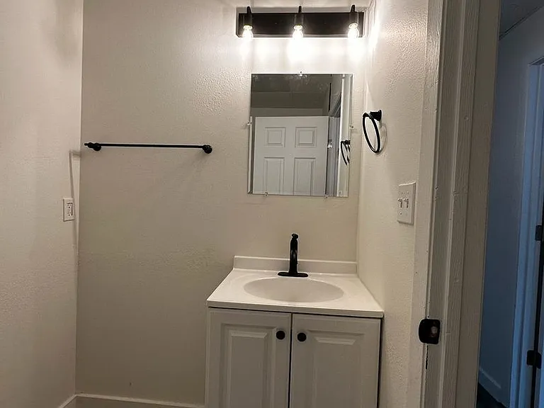 Apartments in the HEart of downtown Bozeman! — Photo 20