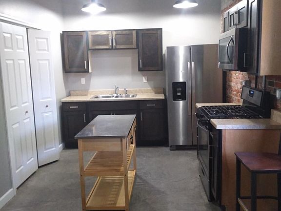 2nd image of 425-427 Brady St #5