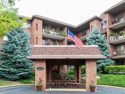 51 Old Oak Dr APT 401, Buffalo Grove, IL, 60089