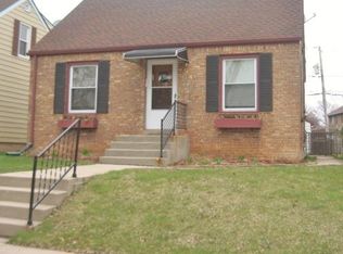 2436 S 73rd St, West Allis, WI 53219