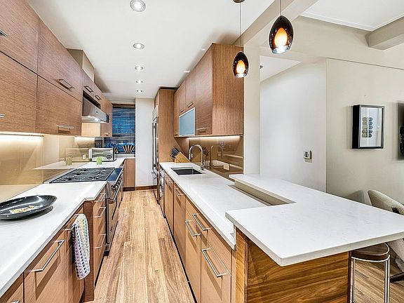 2nd image of 65 Central Park W APT 2G