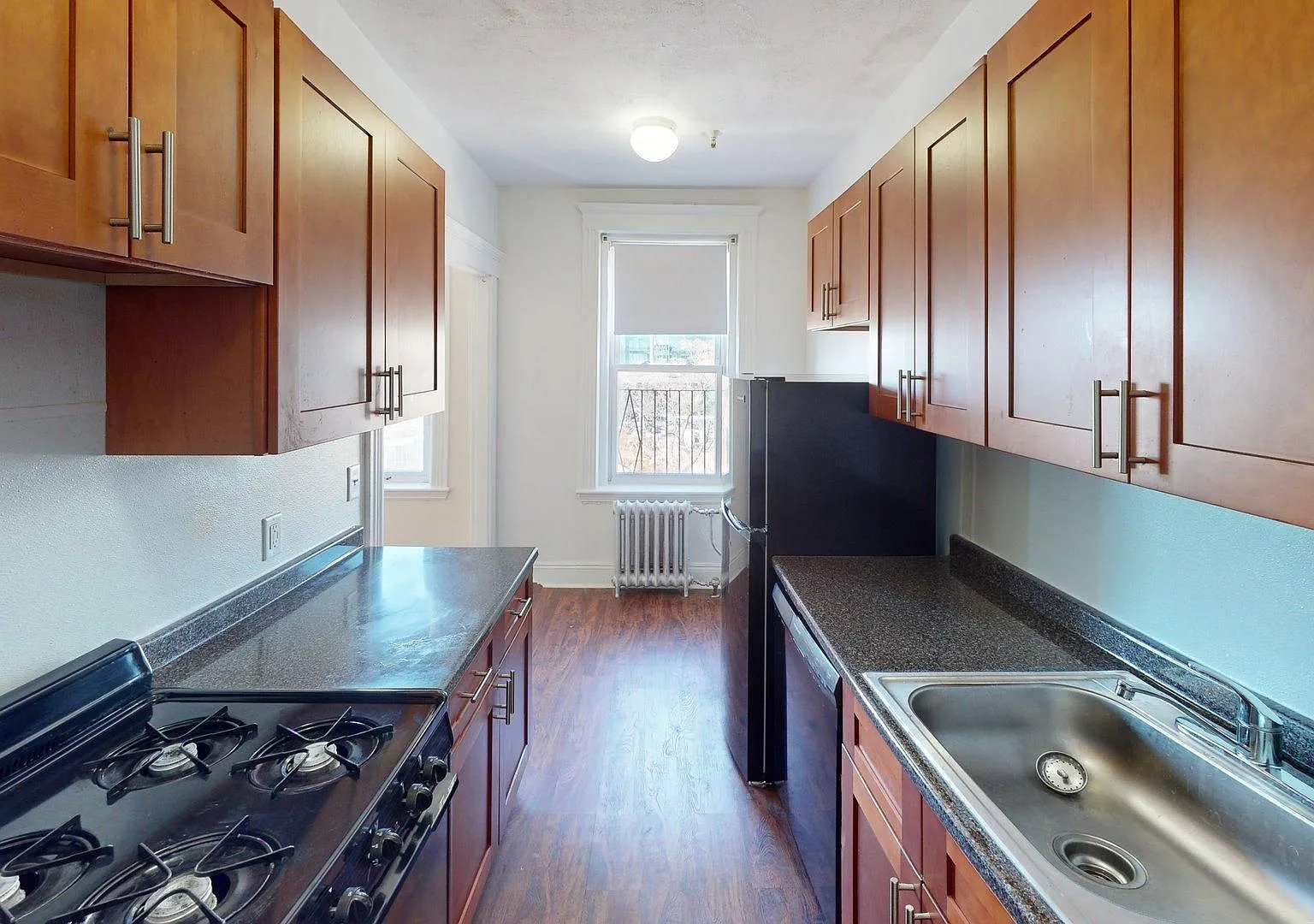 1 bed, $2,400 — Photo 1